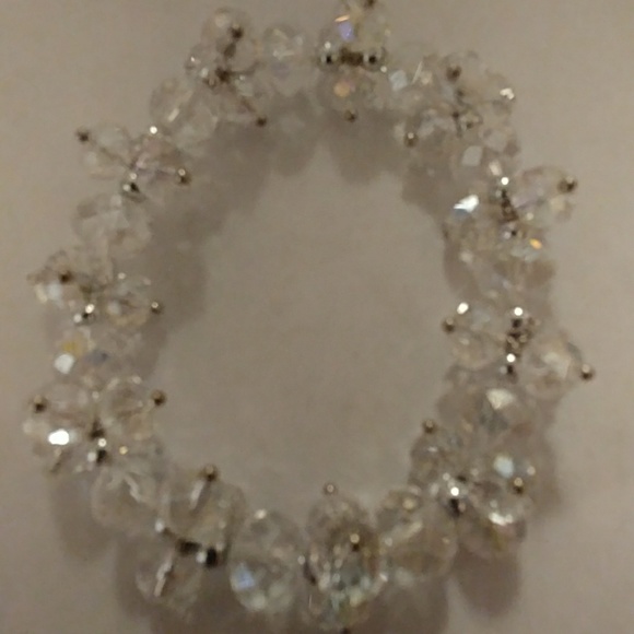 Crystal Clear Metallic Bracelet - Picture 3 of 8